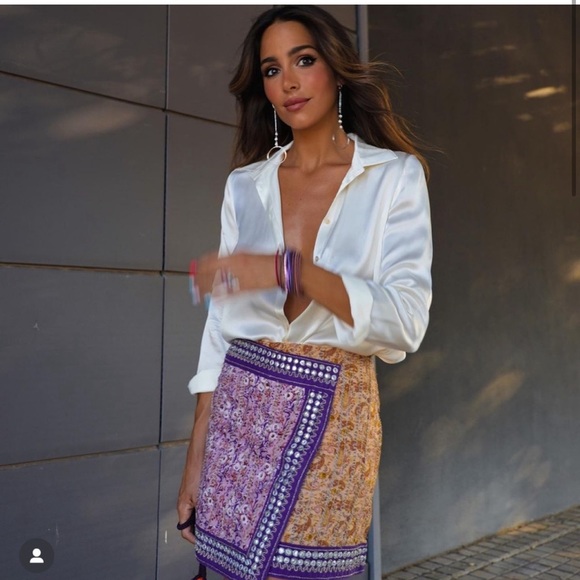 ZARA EMBROIDERED MIRRORS MINI SKIRT - Picture 2 of 3